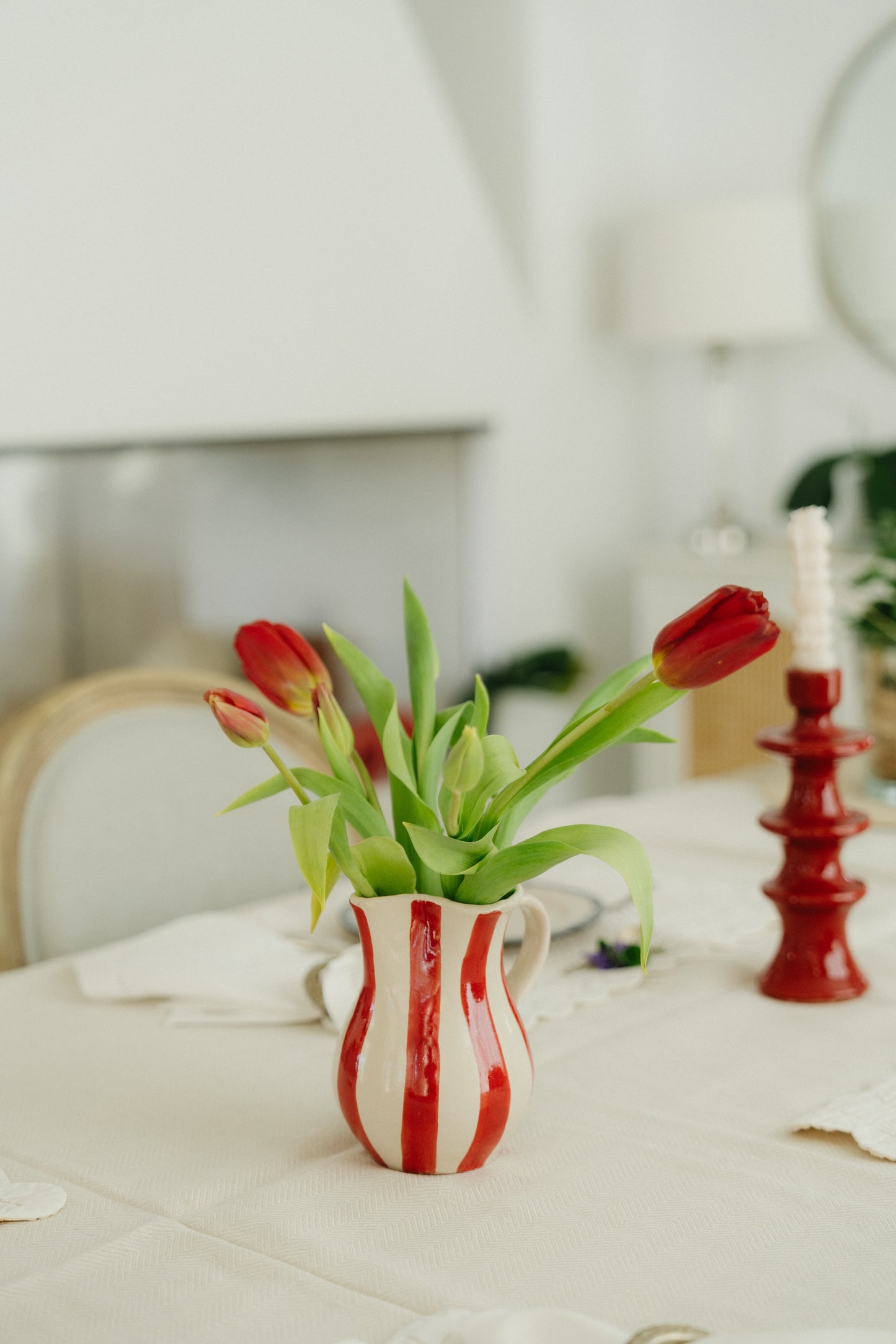 JUG WITH HANDLE