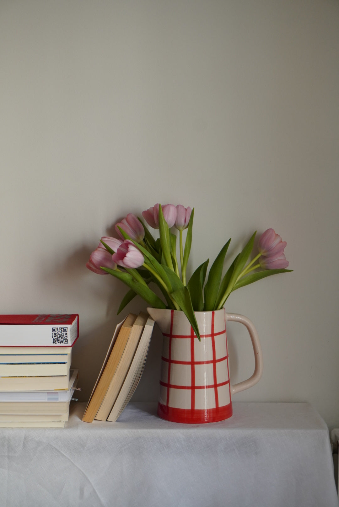 JUG WITH HANDLE