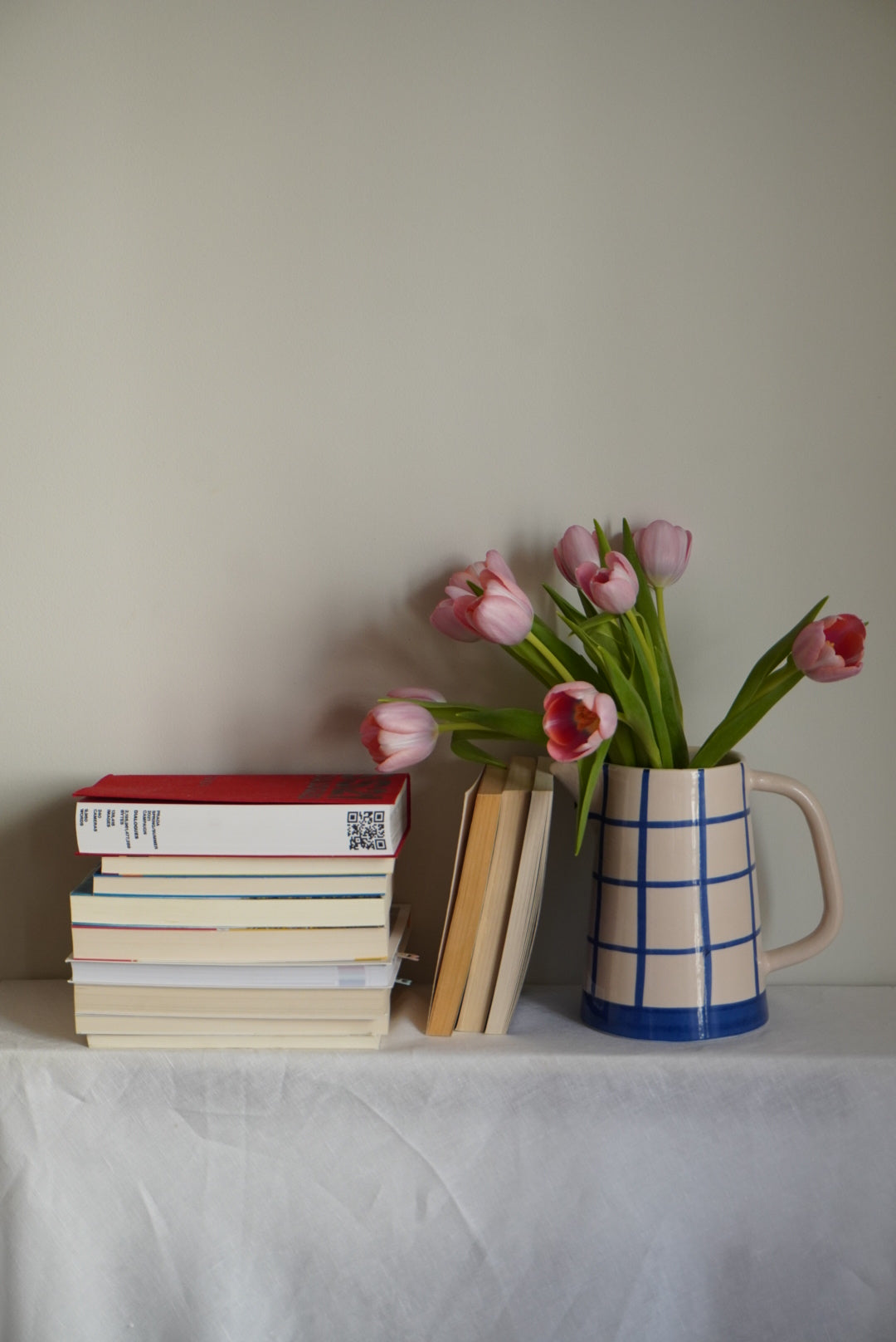 JUG WITH HANDLE