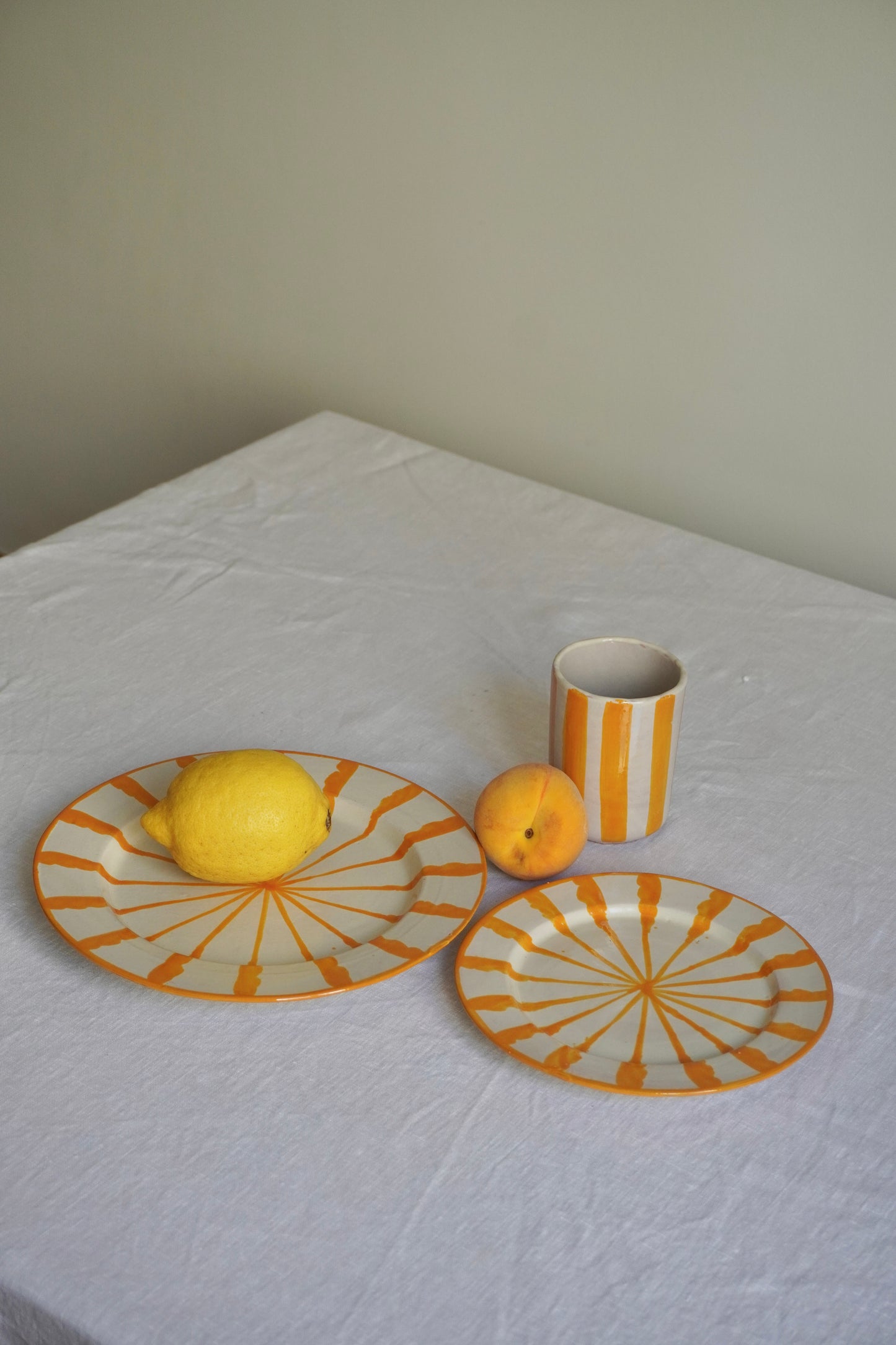Plato rayas Andalucía Amarillo