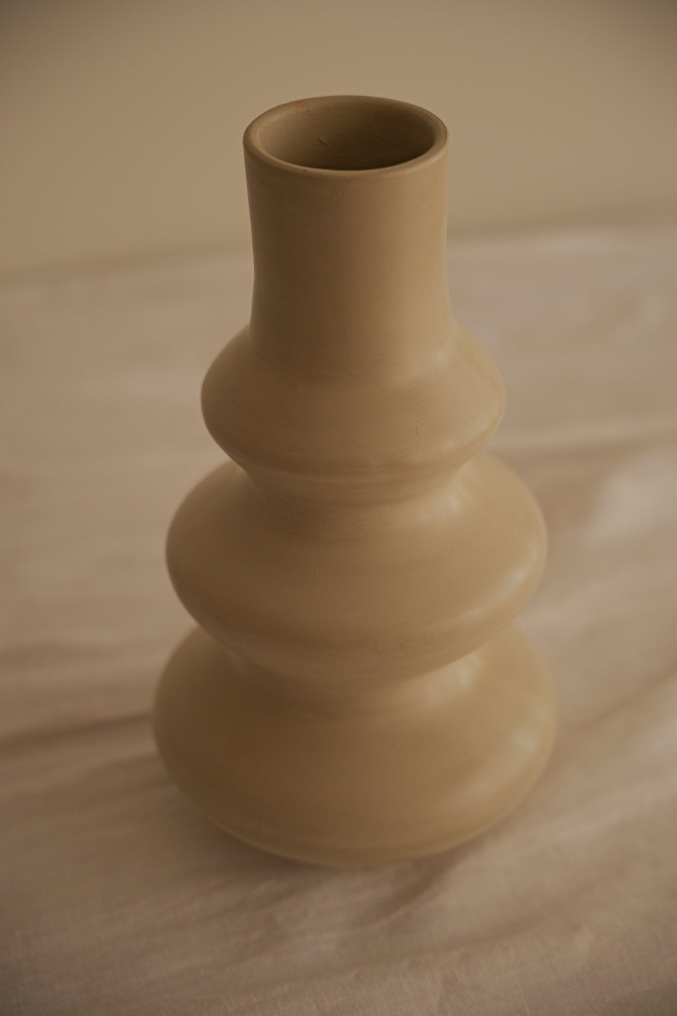 VASE BOTTLE SHAPE MAKTUB