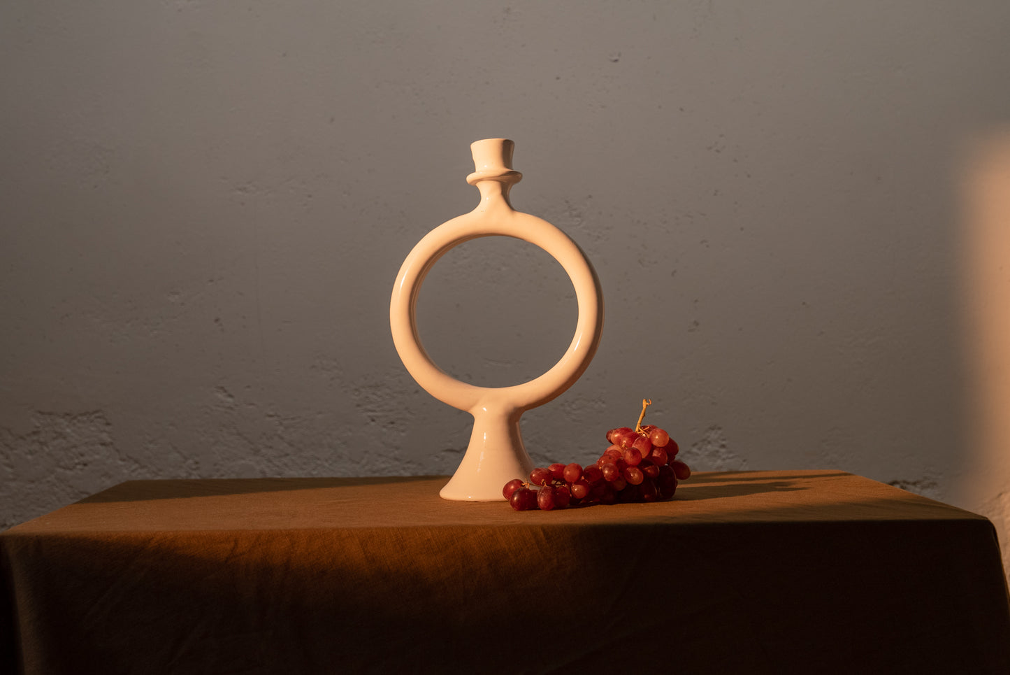 Candelabro anillo blanco Maktub