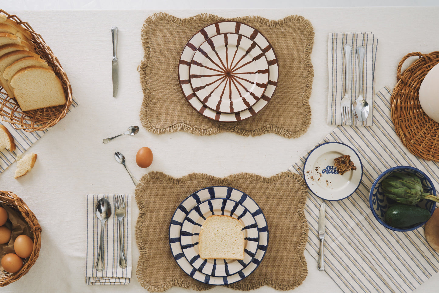 Plato rayas Andalucía Marrón