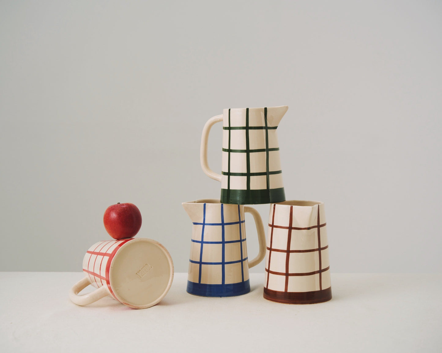 Jarra con asa cuadros Feztin Rojo