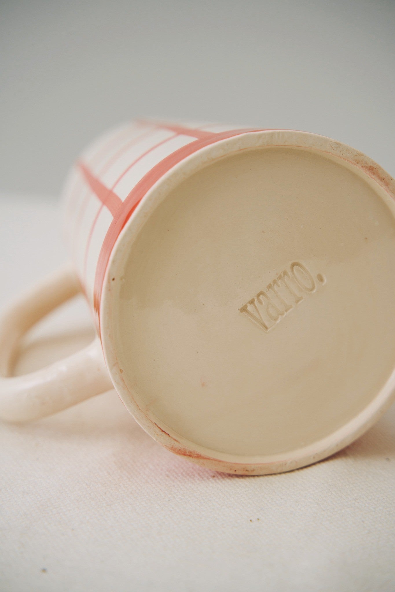 Jarra con asa cuadros Feztin Rojo